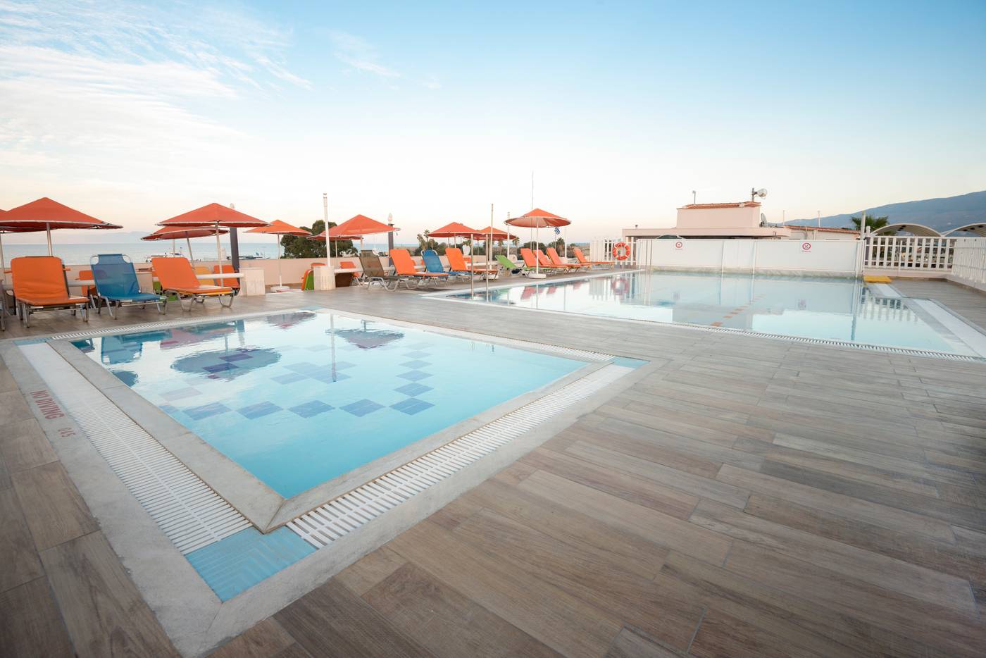 Kosta-Palace-Pool-9