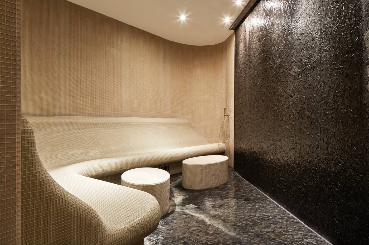 Armani-Hotel-Dubai-Sports-and-Entertainment-32