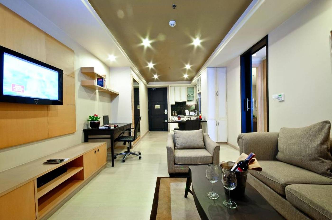 Admiral-Premier-Sukhumvit--SHA-Plus----Room-9