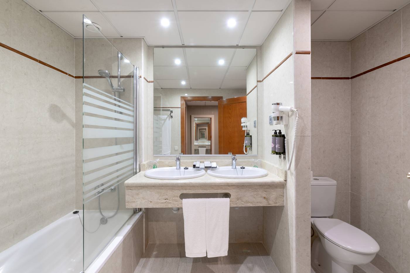 Best-Semiramis-Room-21