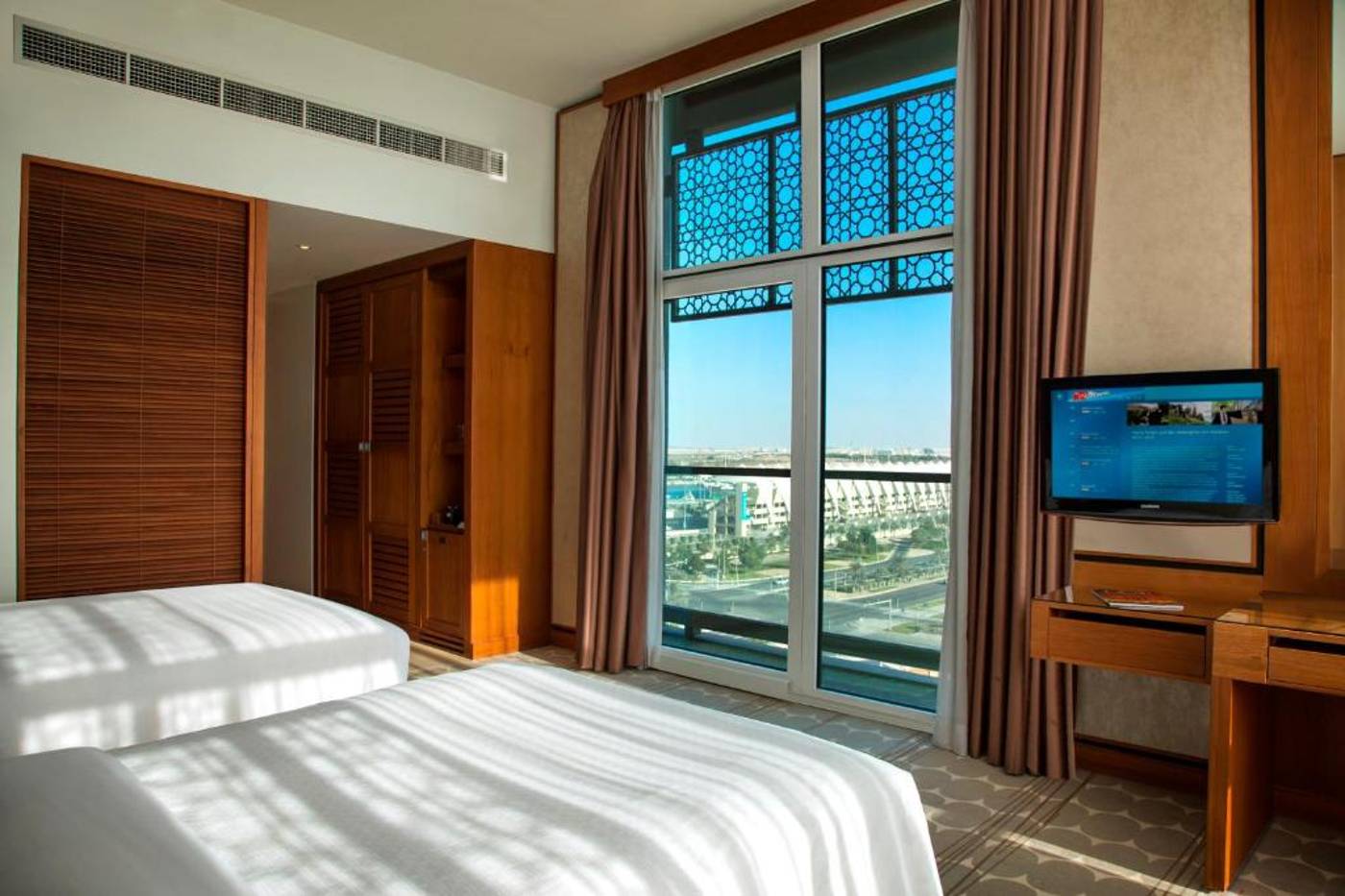 Yas-Island-Rotana-Room-18
