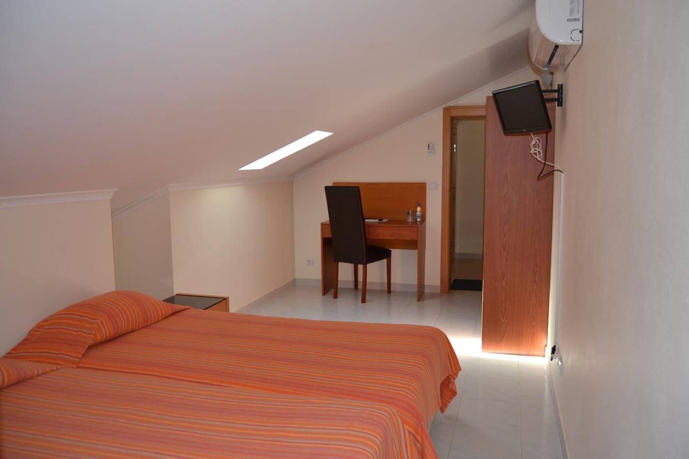 Hospedaria-Recome-ar-Room-32