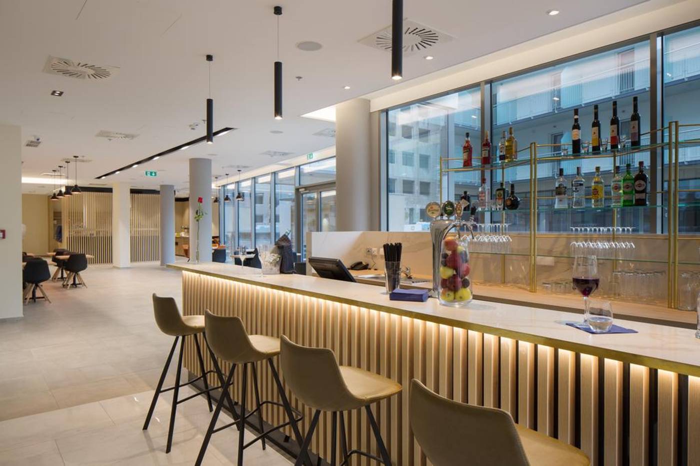 Akeah-Verdi-Budapest-Bar-2