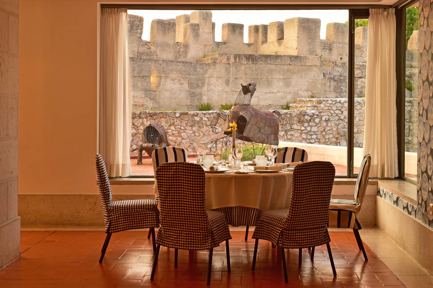 Pousada-Castelo-de-Alcacer-do-Sal-Restaurant-4