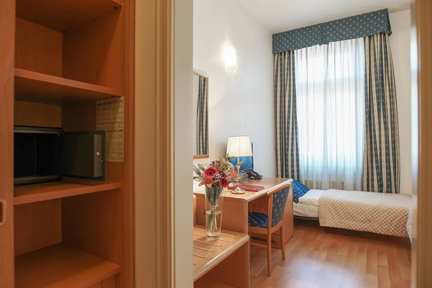 Hotel-Tivoli-Prague-Room-12