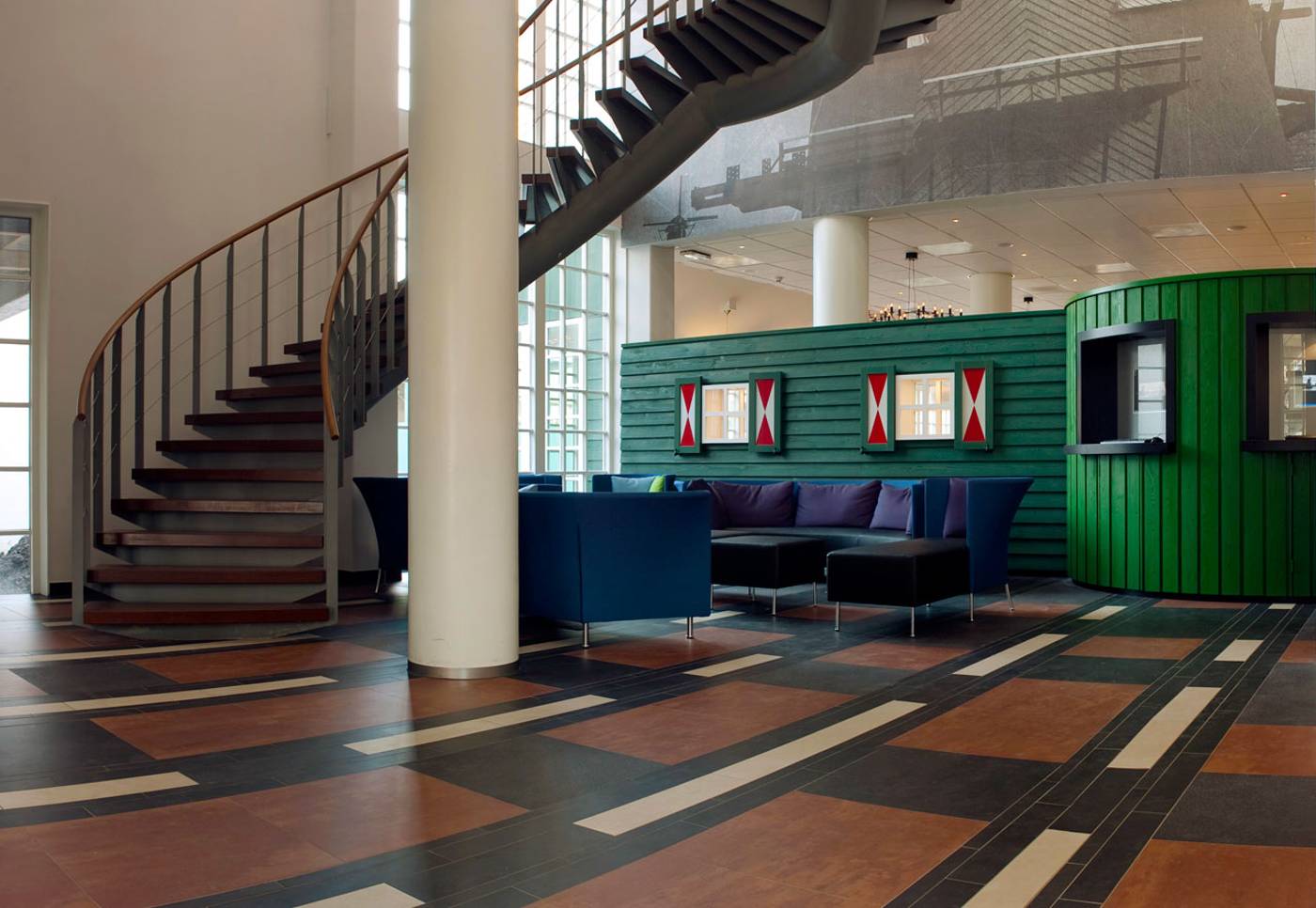 Inntel-Hotels-Amsterdam-Zaandam-Lobby-5