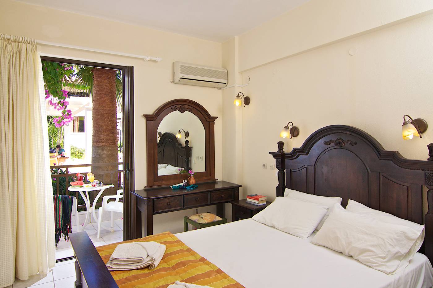 Trefon-Hotel-Apartments-Room-18