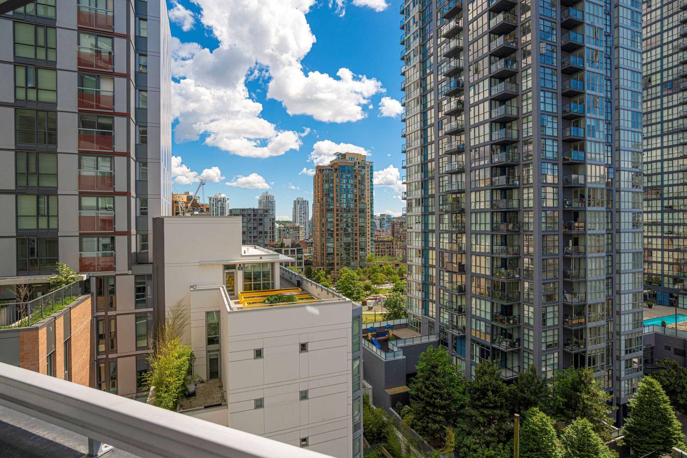 Best-Western-Premier-Chateau-Granville-Hotel---Suites-Room-3