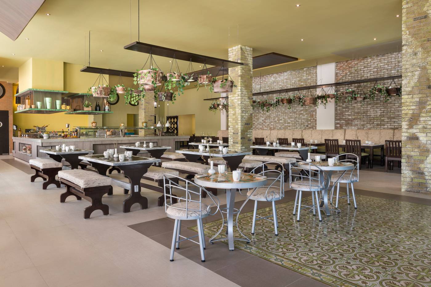 El-Dorado-Seaside-Suites-by-Karisma-Restaurant-22