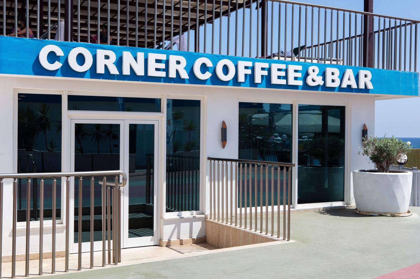 Granada-Luxury-Okurcalar-Bar-24