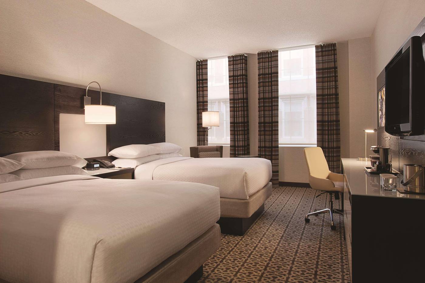 Doubletree-by-Hilton-Boston-Downtown-Room-21