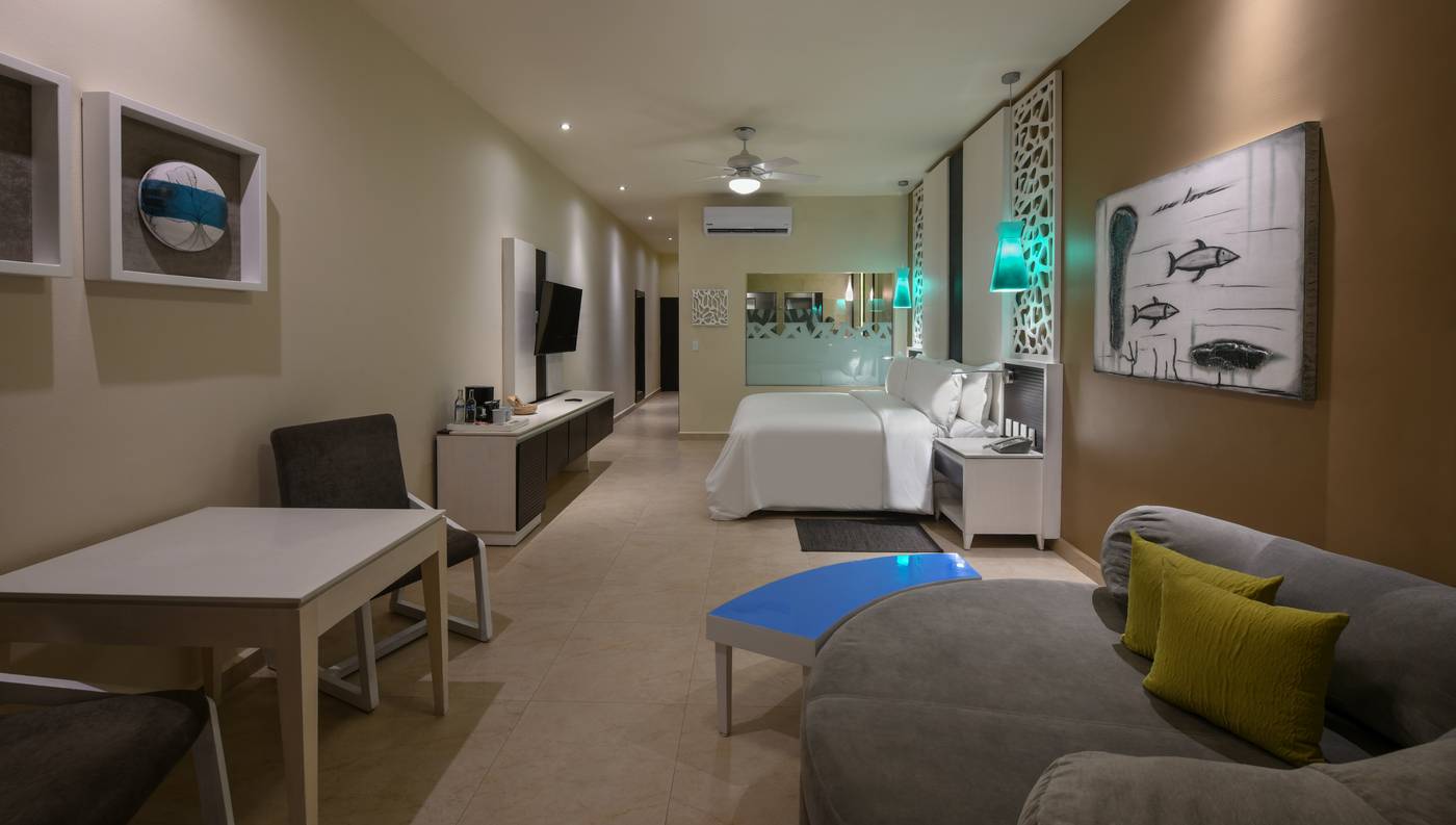 El Dorado Seaside Suites 13.10