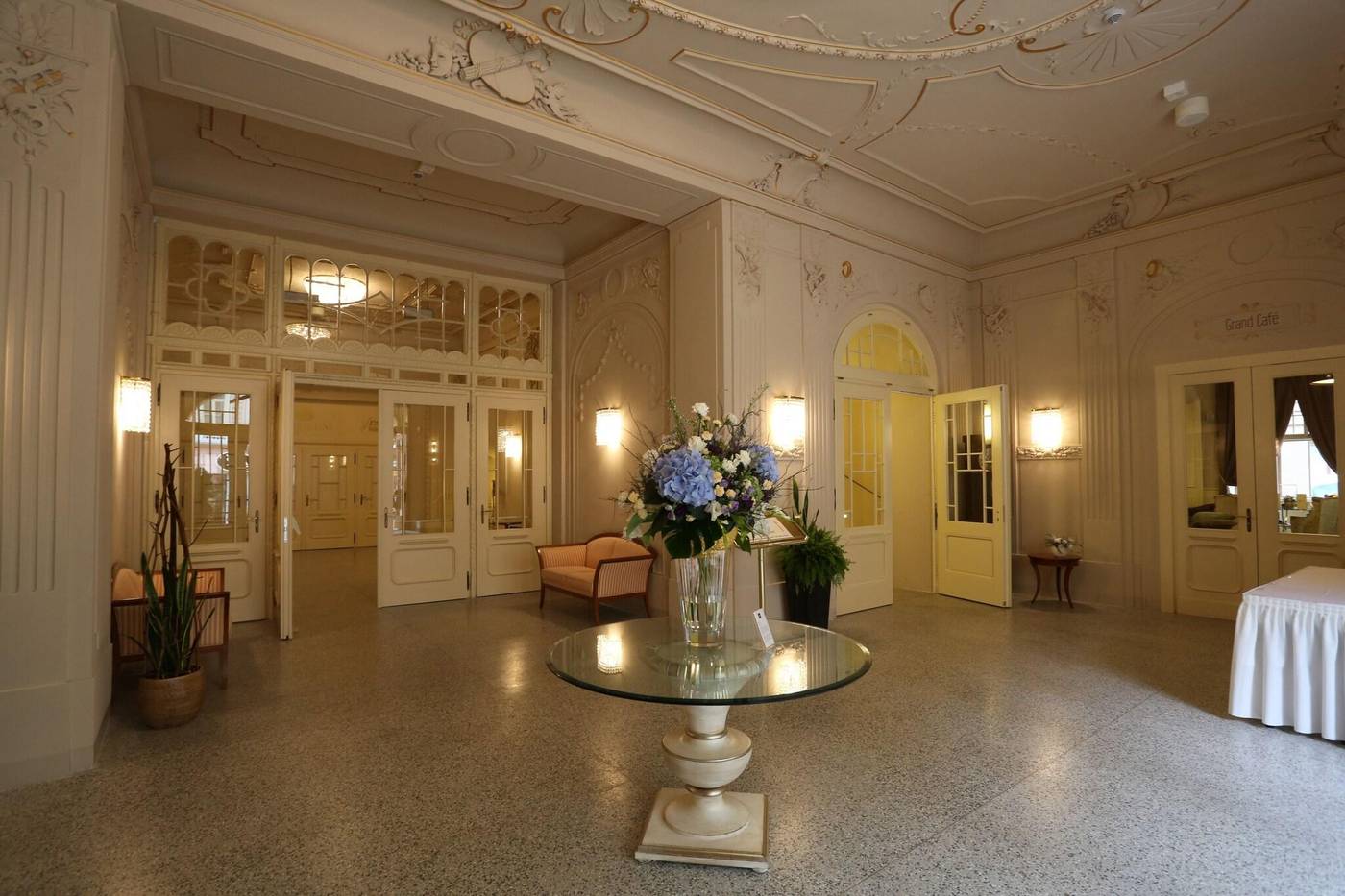 Grandhotel Ambassador Narodni Dum-Czech Republic-KARLOVY VARY -Lobby-5