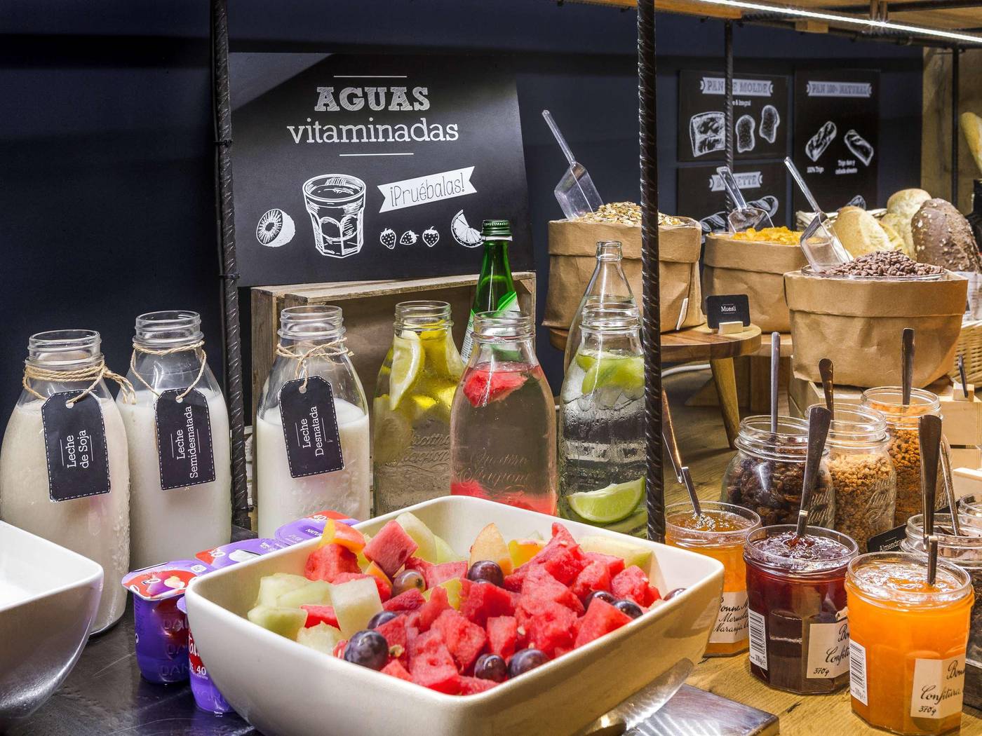 ibis-Berlin-Kurfuerstendamm-Restaurant-46