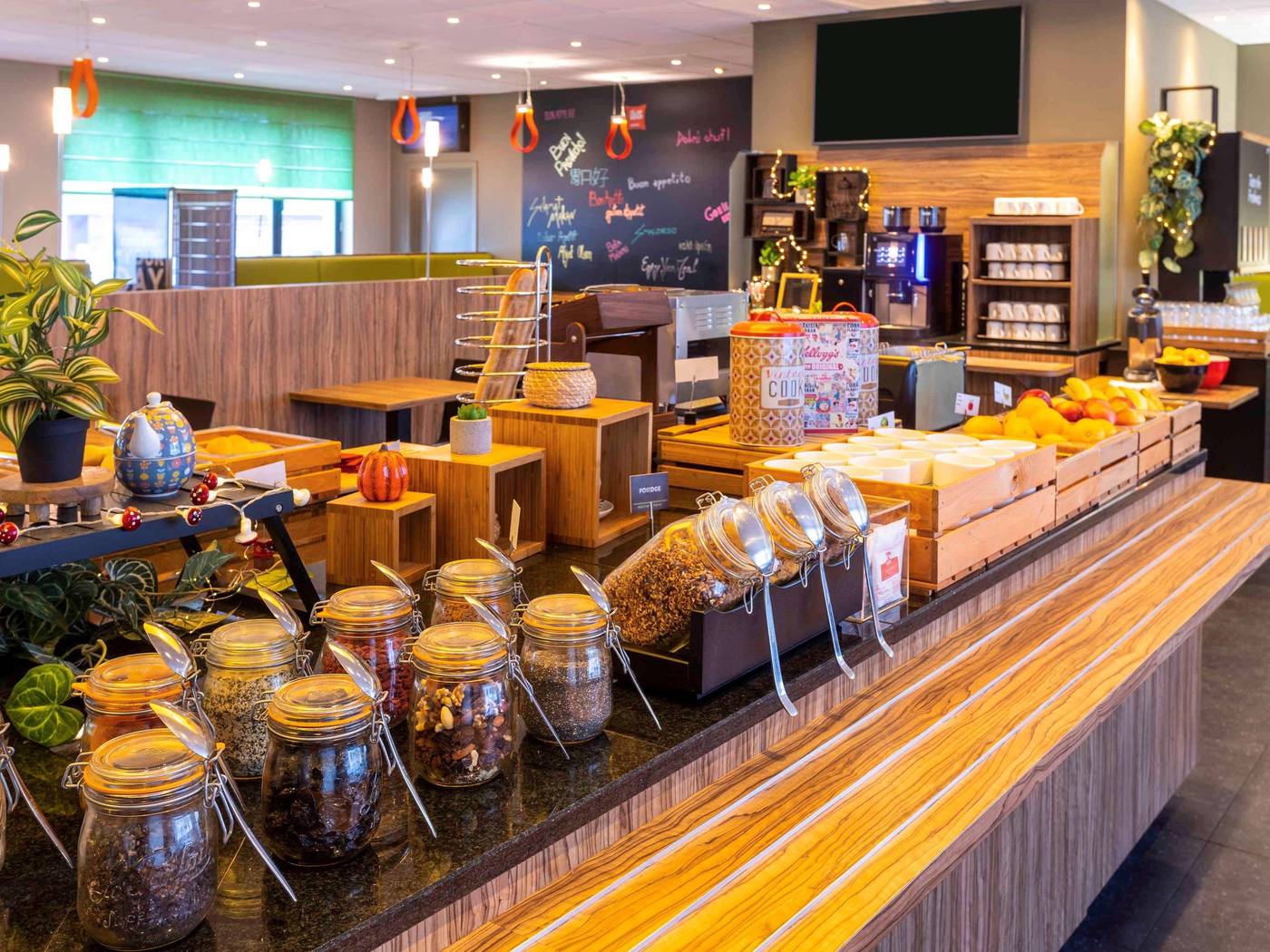 ibis-Brussels-Centre-Gare-Midi-Restaurant-53