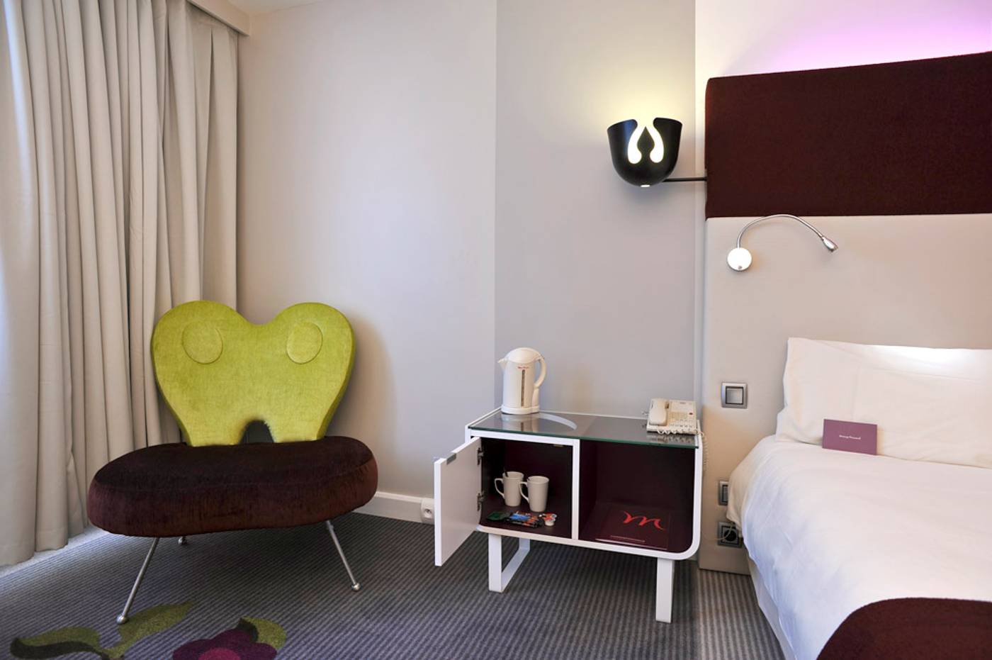 Hotel-Mercure-Paris-Bercy-Bibliotheque-Room-8