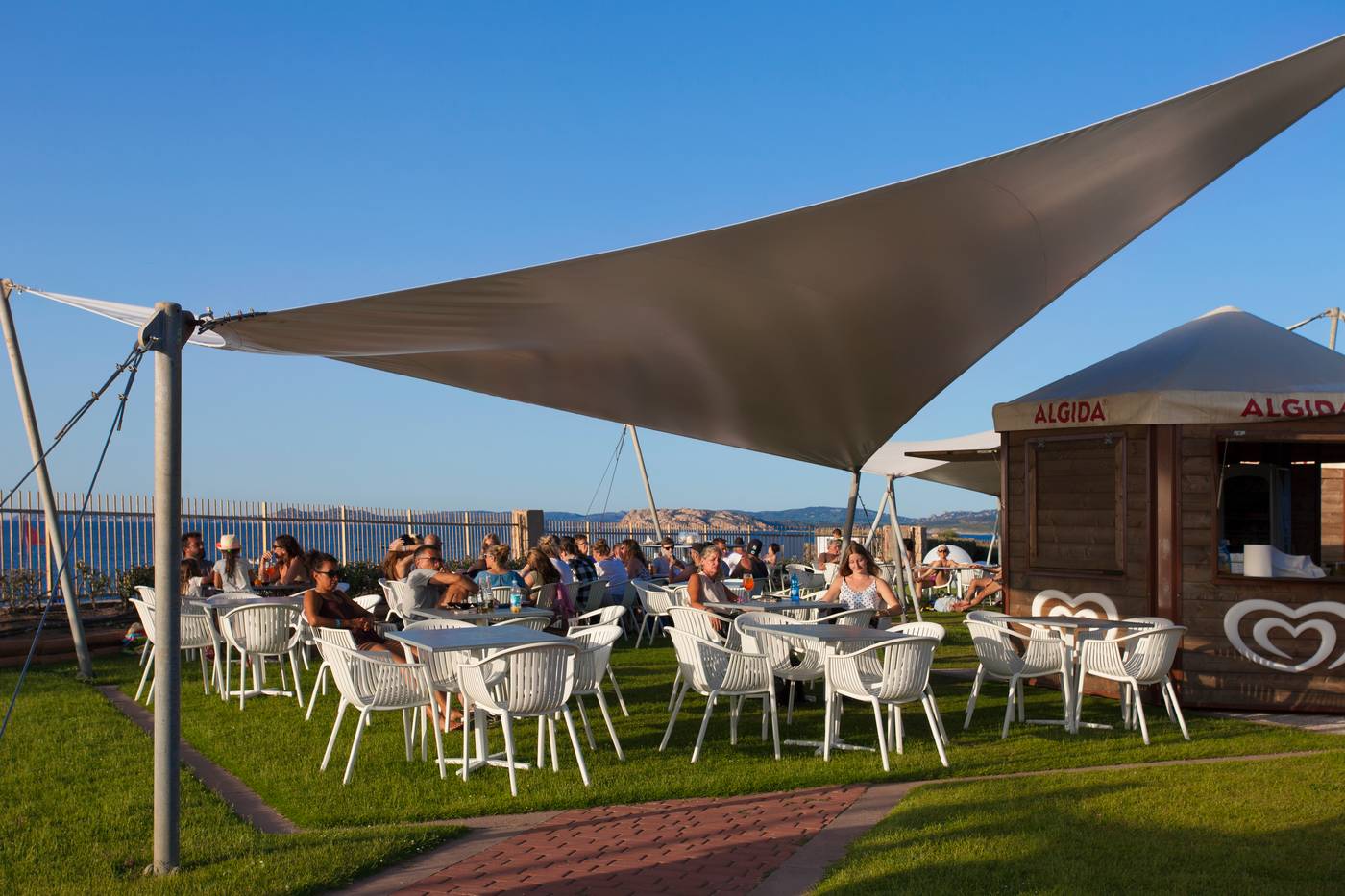 Camping-Baia-Blu-La-Tortuga-Bar-16