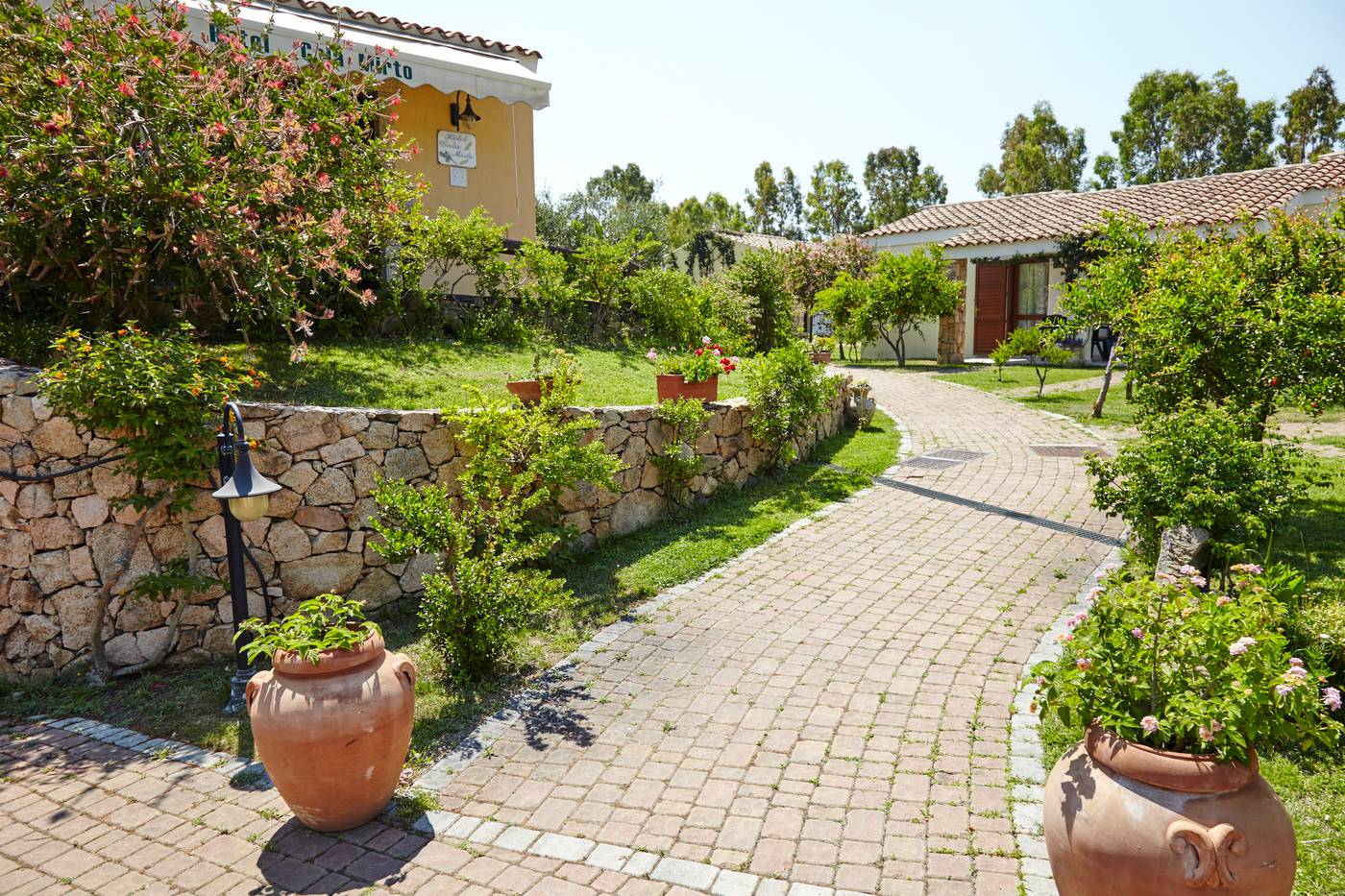 Cala-Mirto-Hotel-Lobby-6