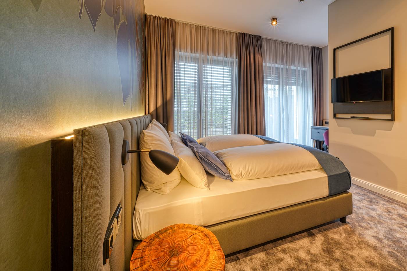 NYCE-Hotel-Bonn-Trademark-Collection-by-Wyndham-Room-9