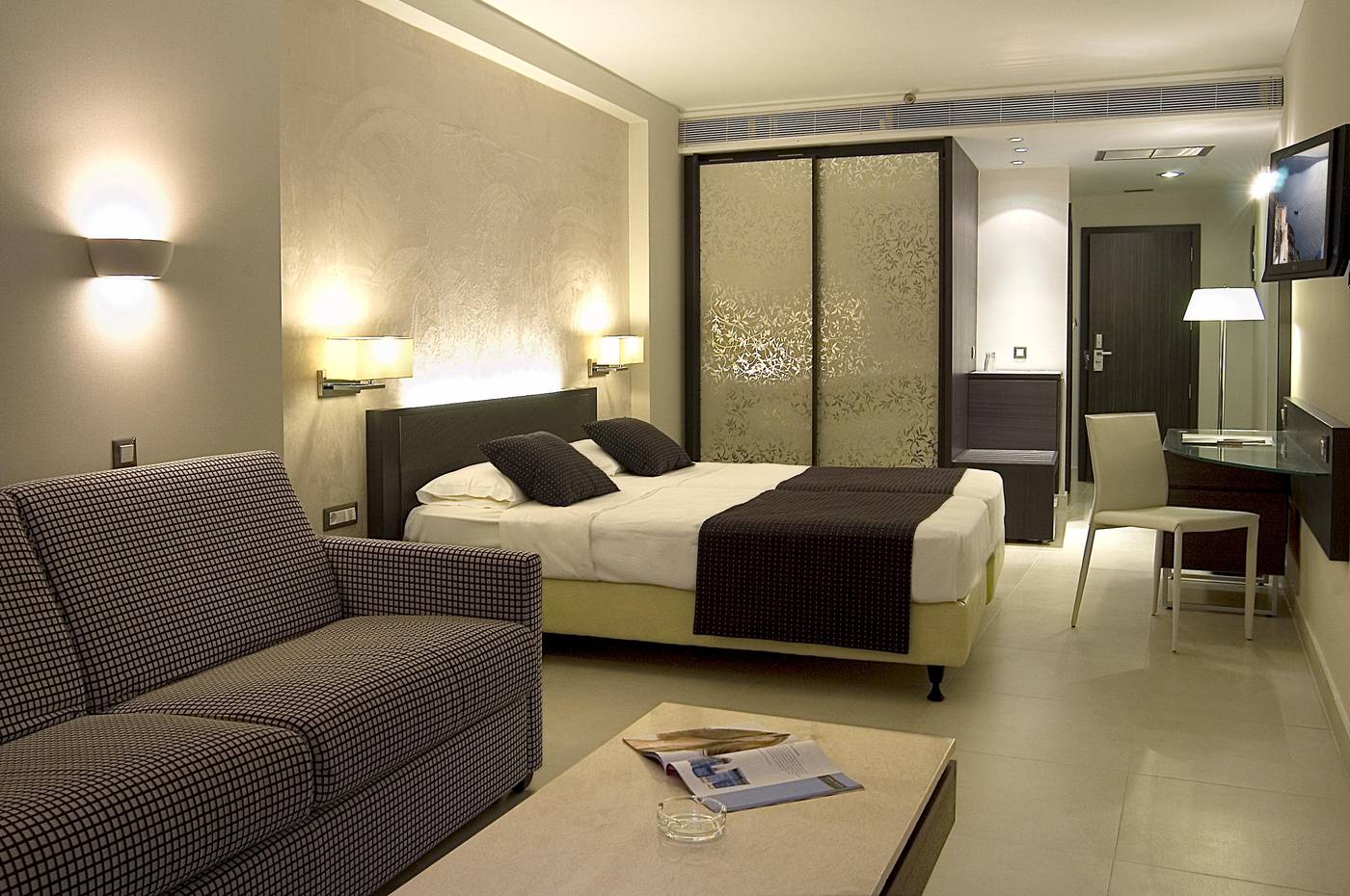 Olympic-Palace-Resort-Hotel---Convention-Center-Room-41