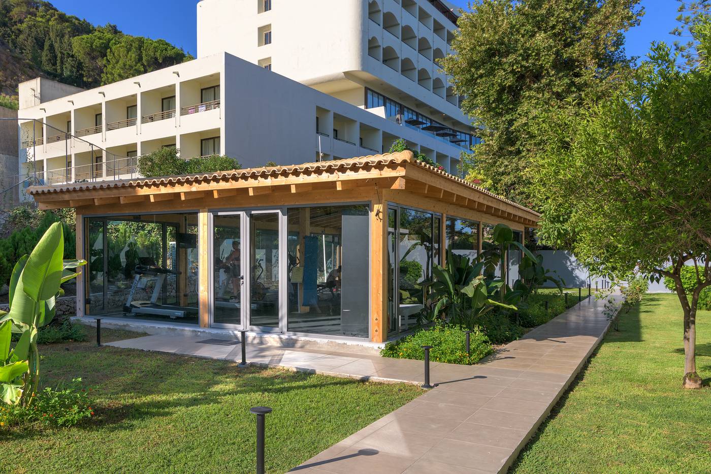Oceanis-Beach-Hotel-Sports-and-Entertainment-24