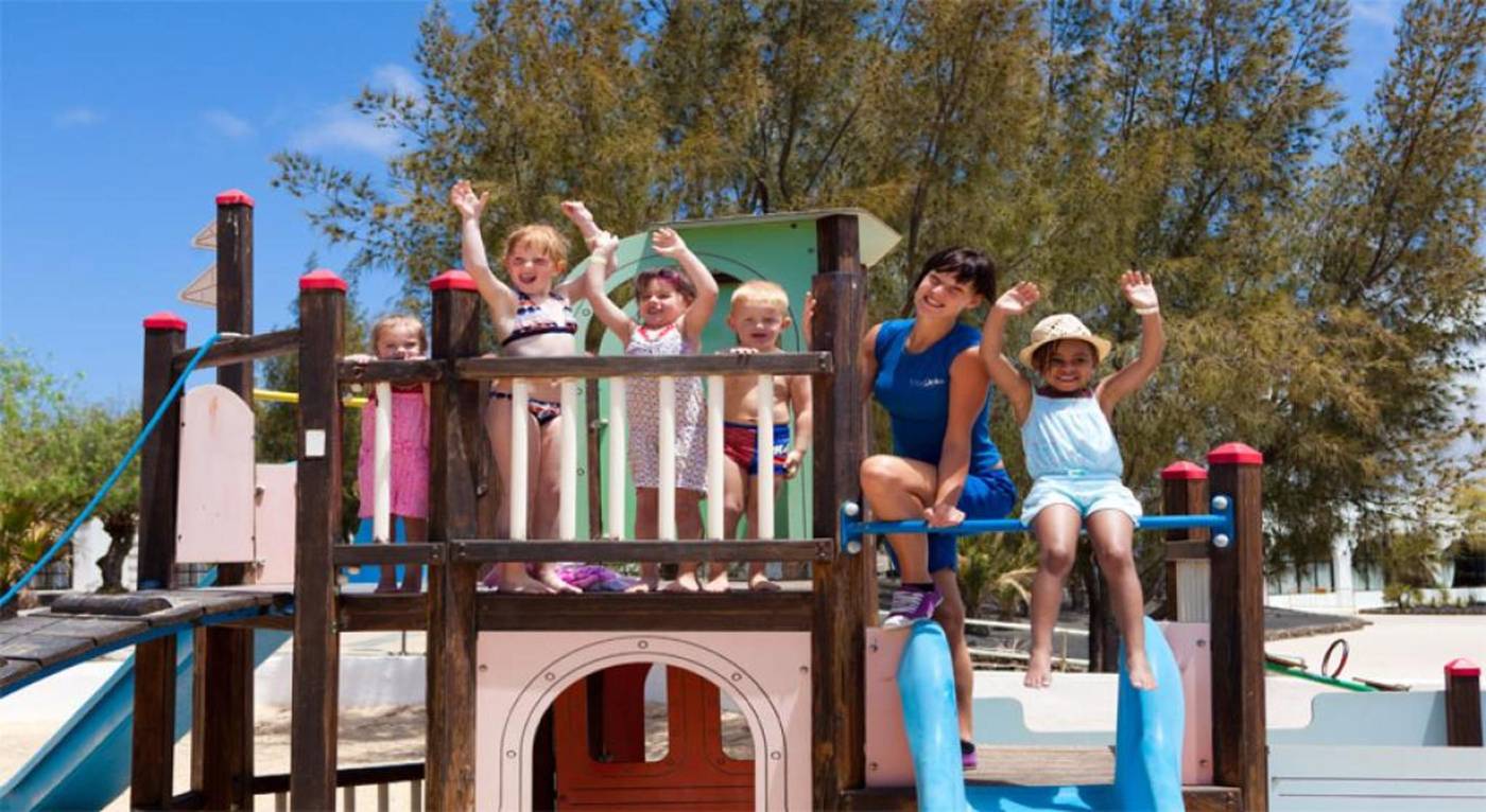 Elba---Premium-Suites---Adults-Only-Sports-and-Entertainment-47