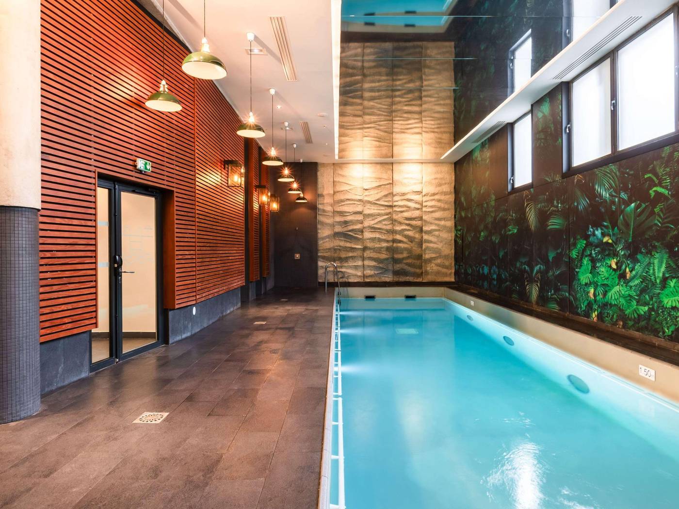 Novotel-Paris-Gare-de-Lyon-Pool-75