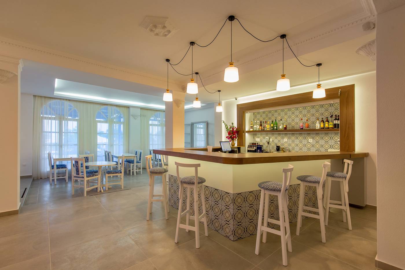 Rivari-Santorini-Bar-22