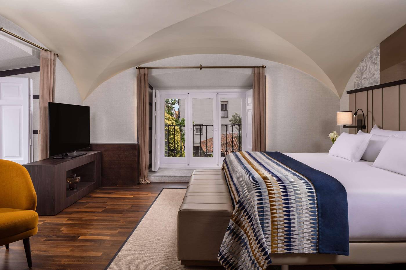 NH-Collection-Madrid-Palacio-de-Tepa-Room-30