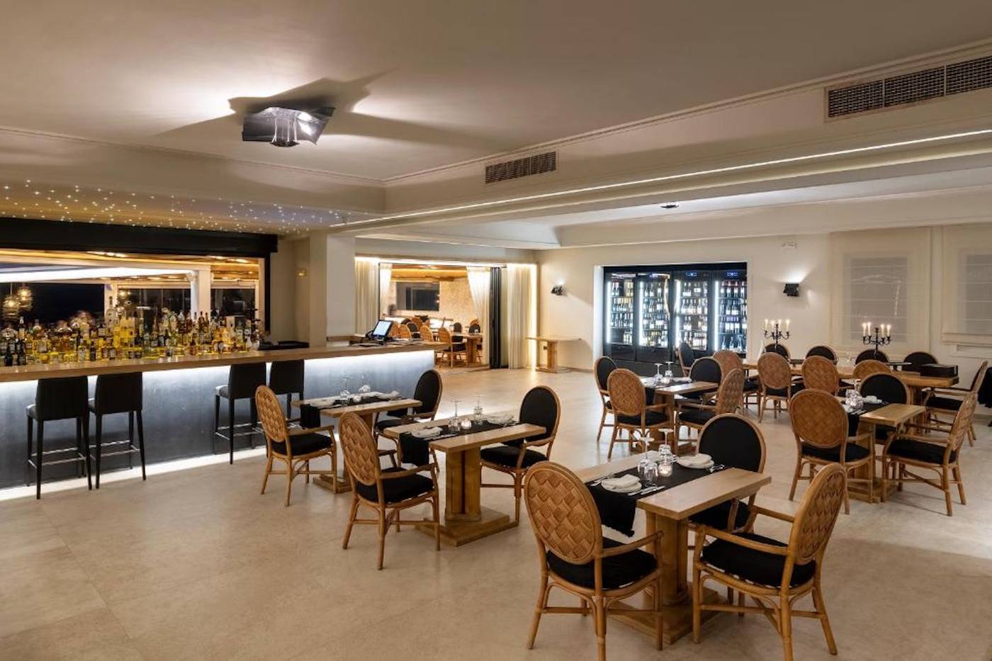 Saint-John-Hotel-Villas---Spa-Restaurant-75