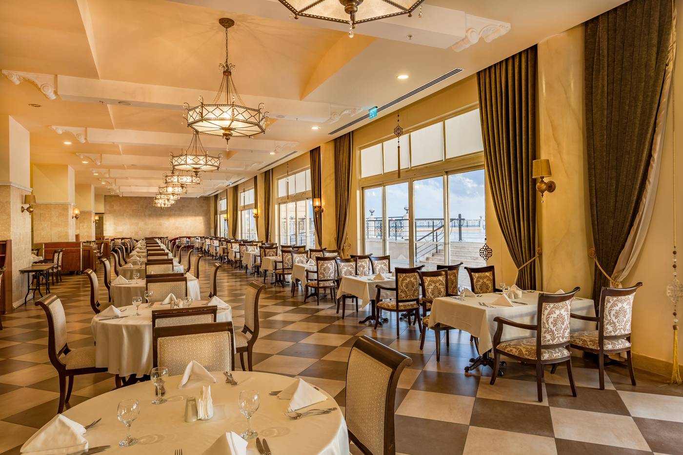 Starlight Resort Hotel