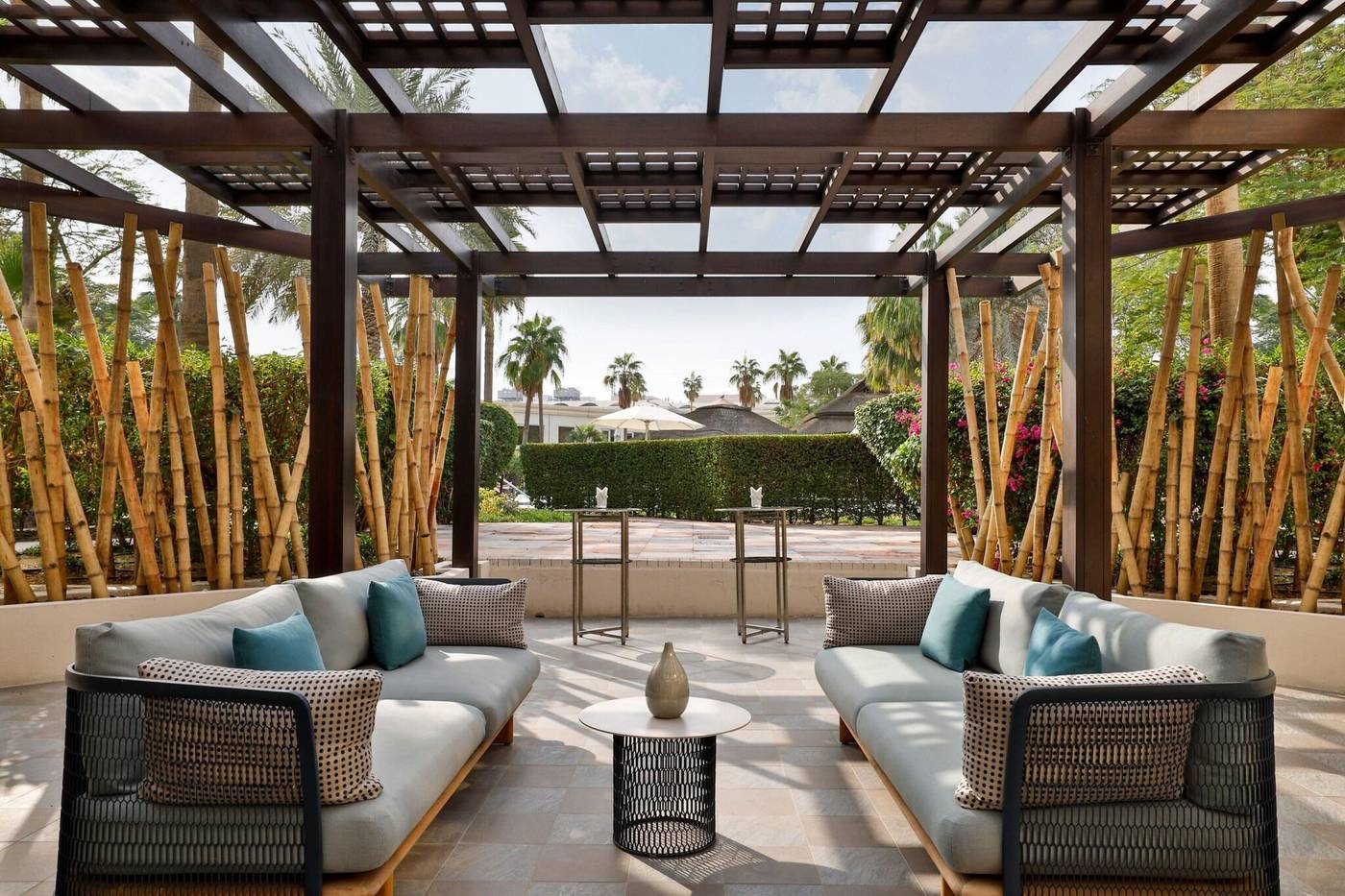 Le-Meridien-Dubai-Hotel---Conference-Centre-Conferences-112