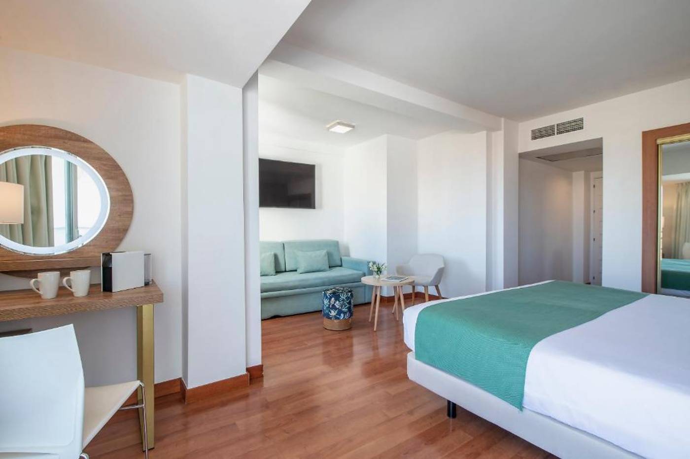AluaSoul-Costa-Malaga-adults-reccommended-Room-31