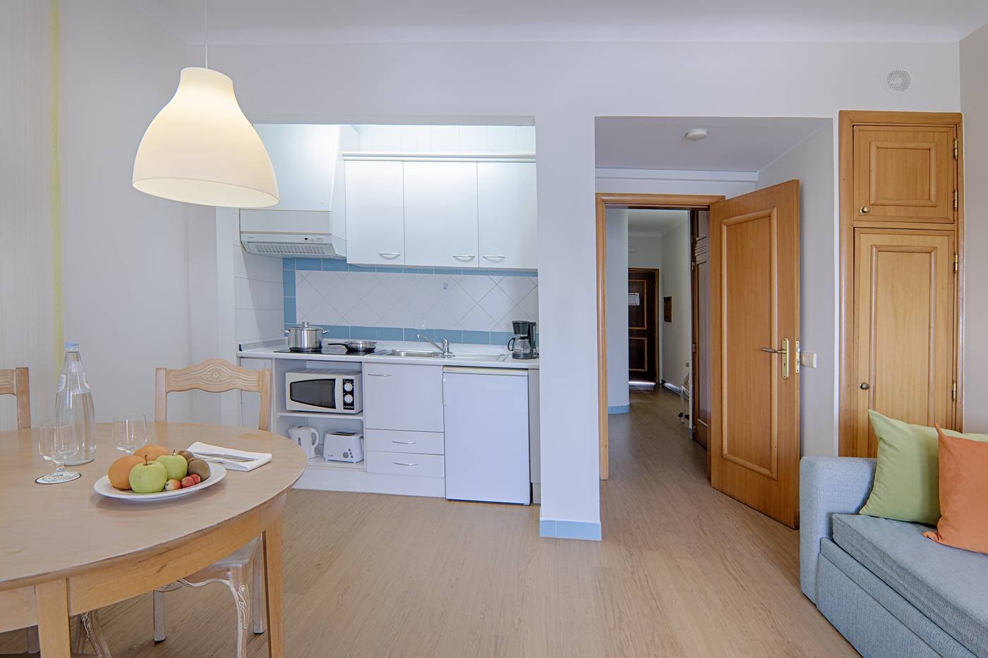 Luna-Miramar-Room-15