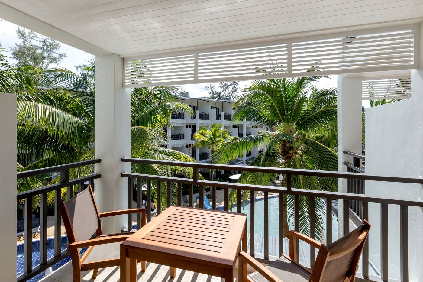 Sunwing-Bangtao-Beach-Room-12