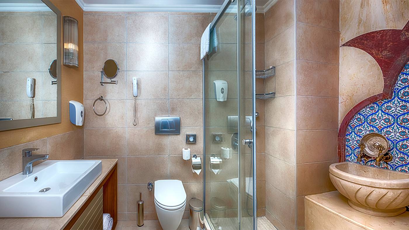 Well-Palace-Side-Room-38