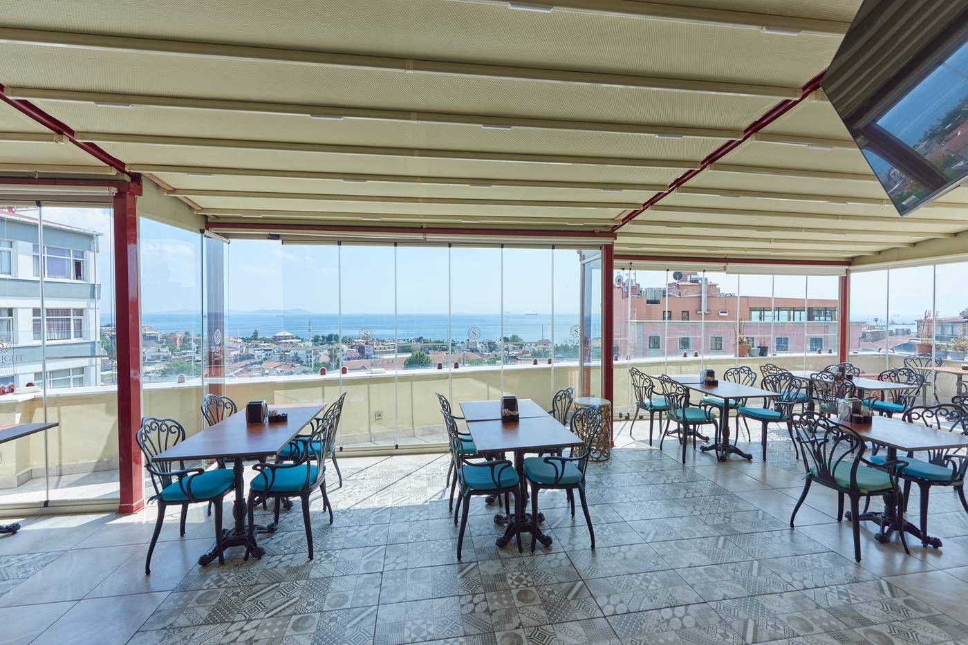 Sunlight-Restaurant-2