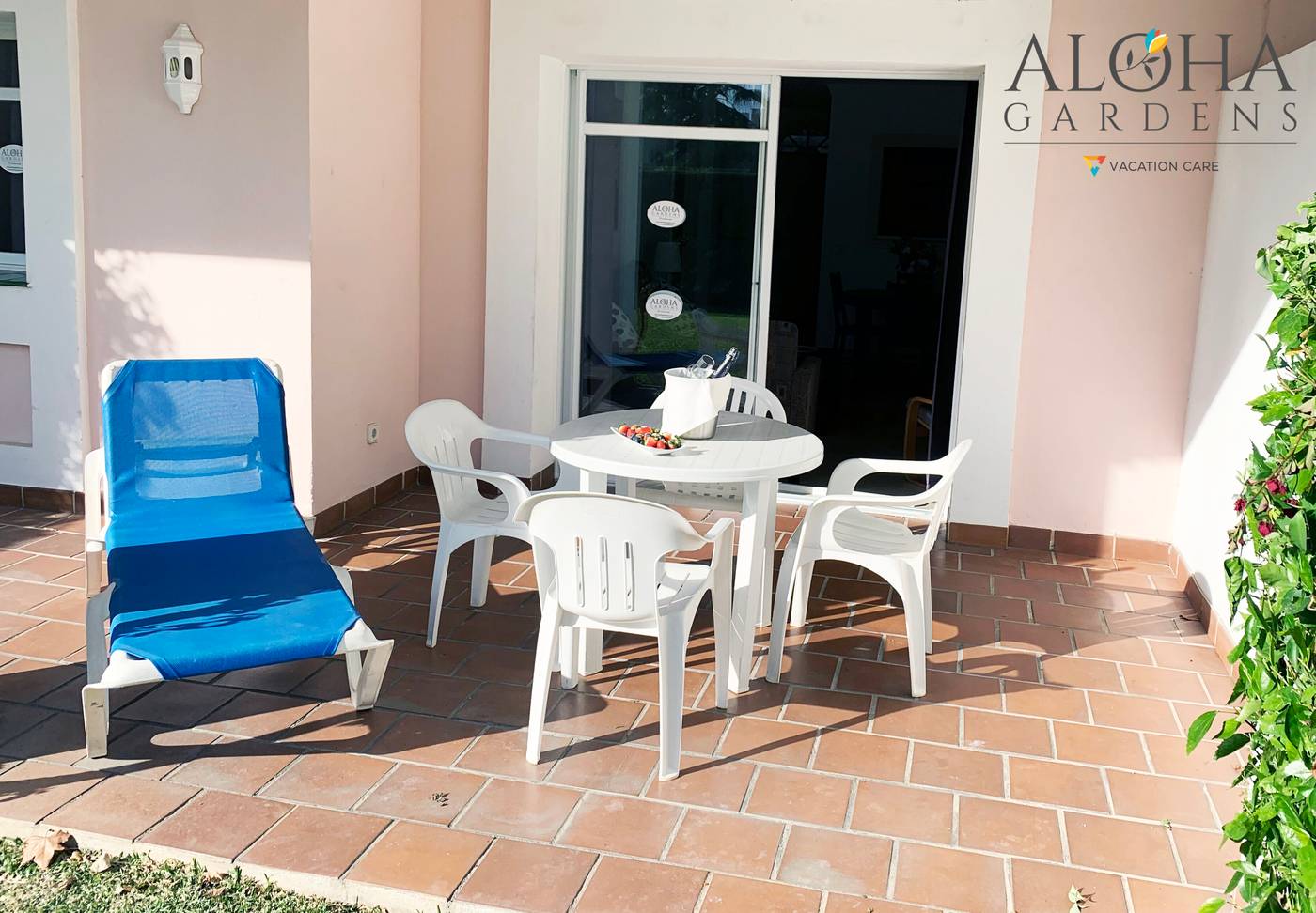 Aloha-Gardens-Room-59