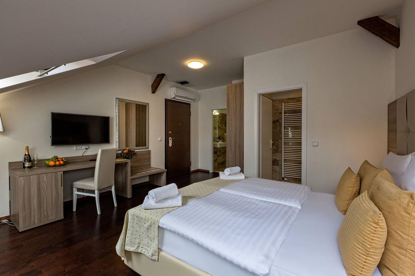 Prague-Old-Town-Residence-Room-21