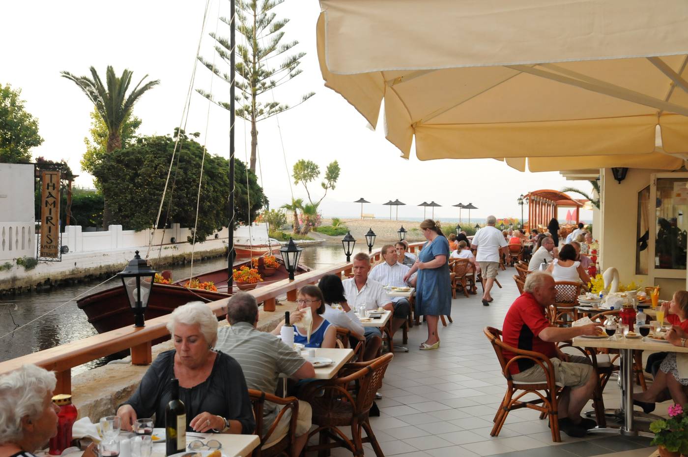 Kalyves-Beach-Restaurant-21