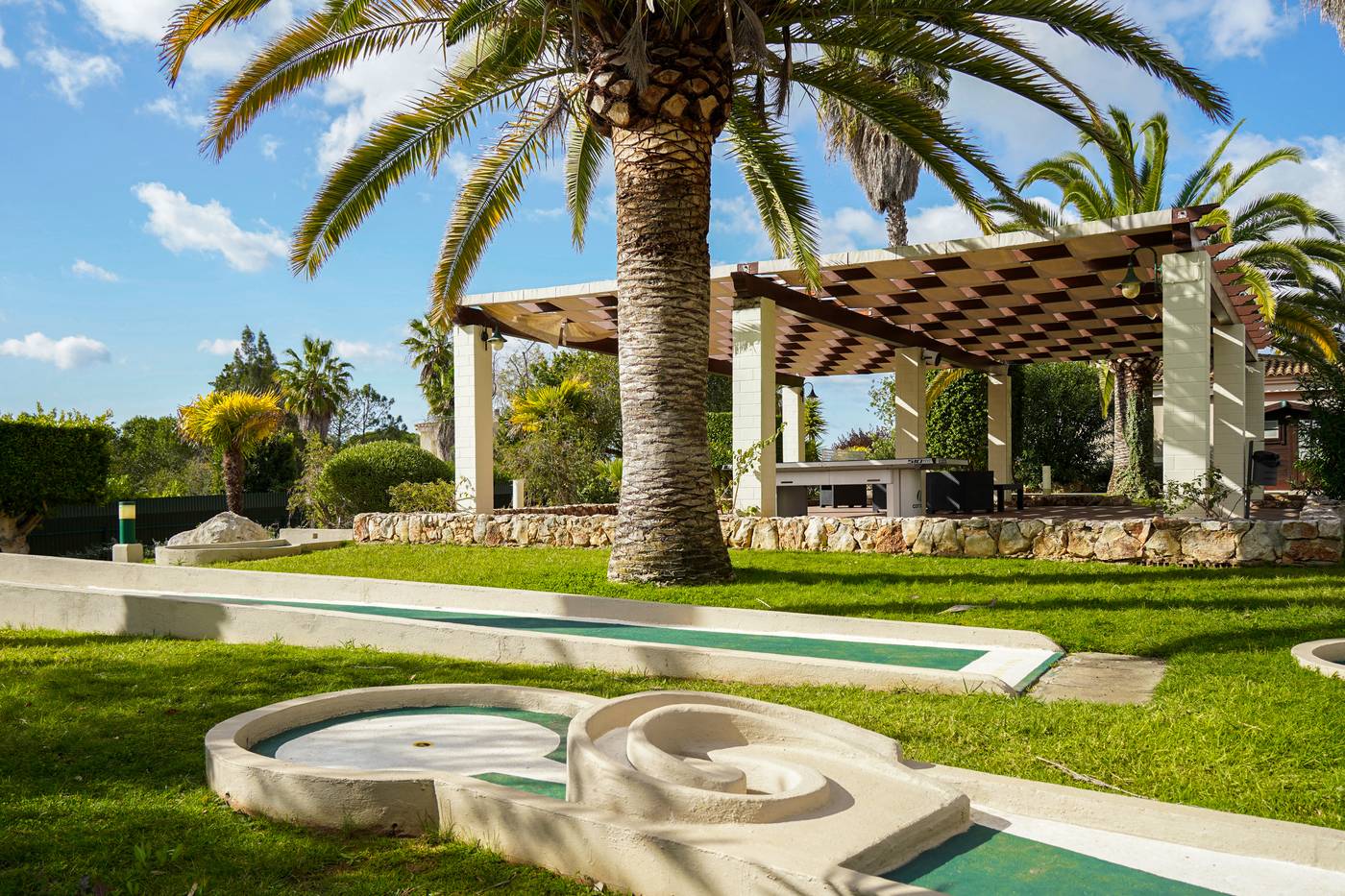 Vitor-s-Plaza-Sports-and-Entertainment-18