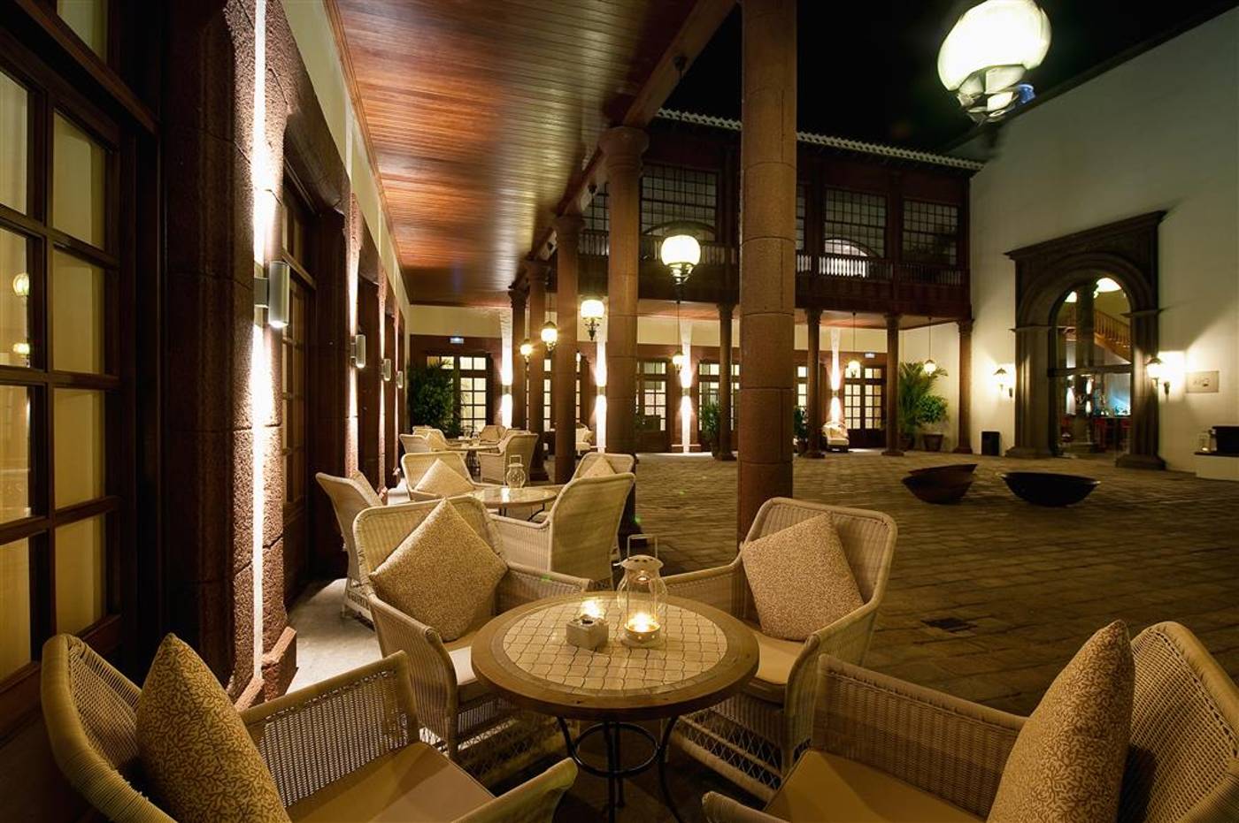 Meli-----Hacienda-del-Conde-Terrace-55