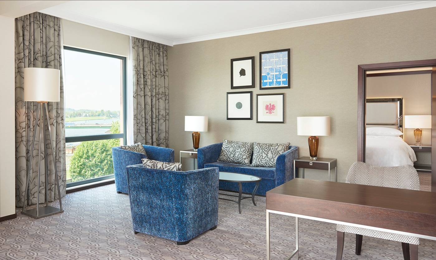 Sheraton-Grand-Krakow-Room-12