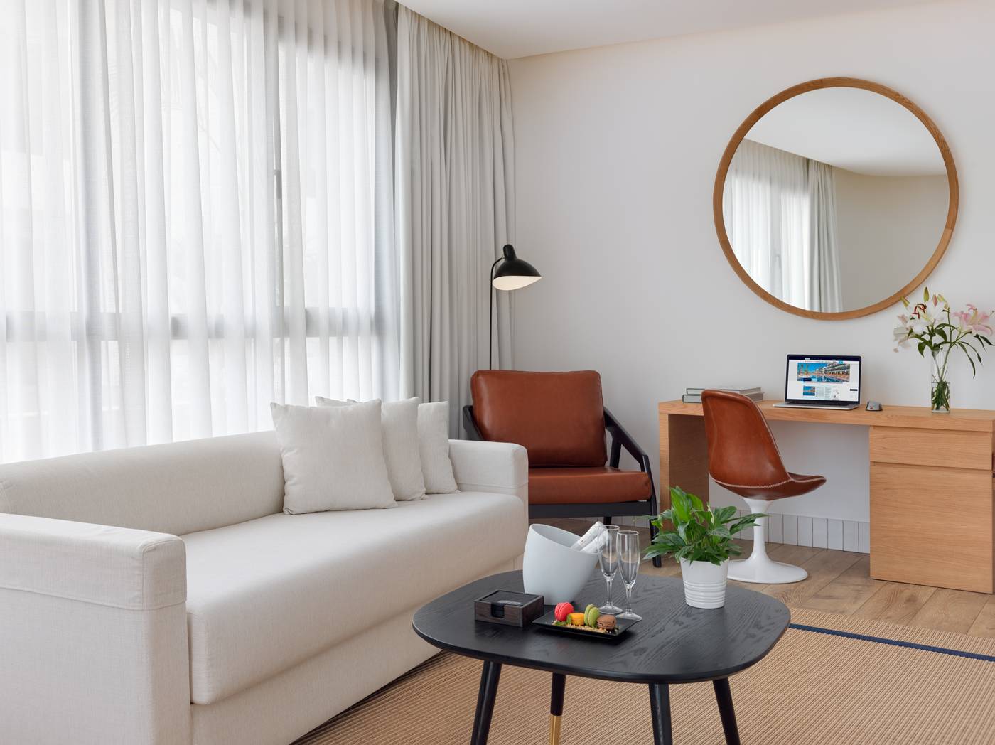 H10-Atlantic-Sunset-Horizons-Collection-Room-41