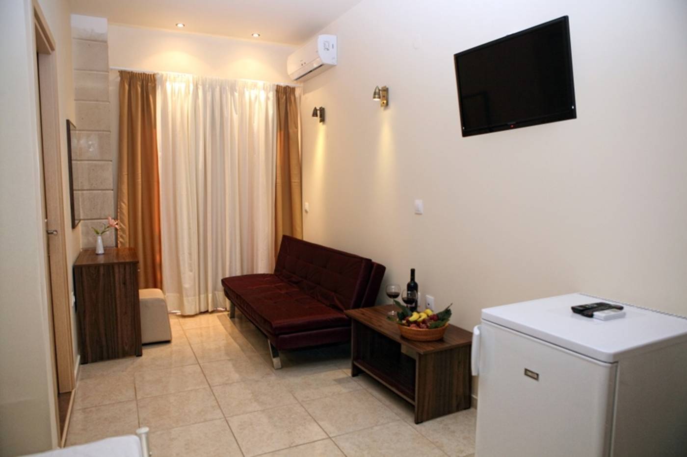 Niriides-Beach-General-view-14