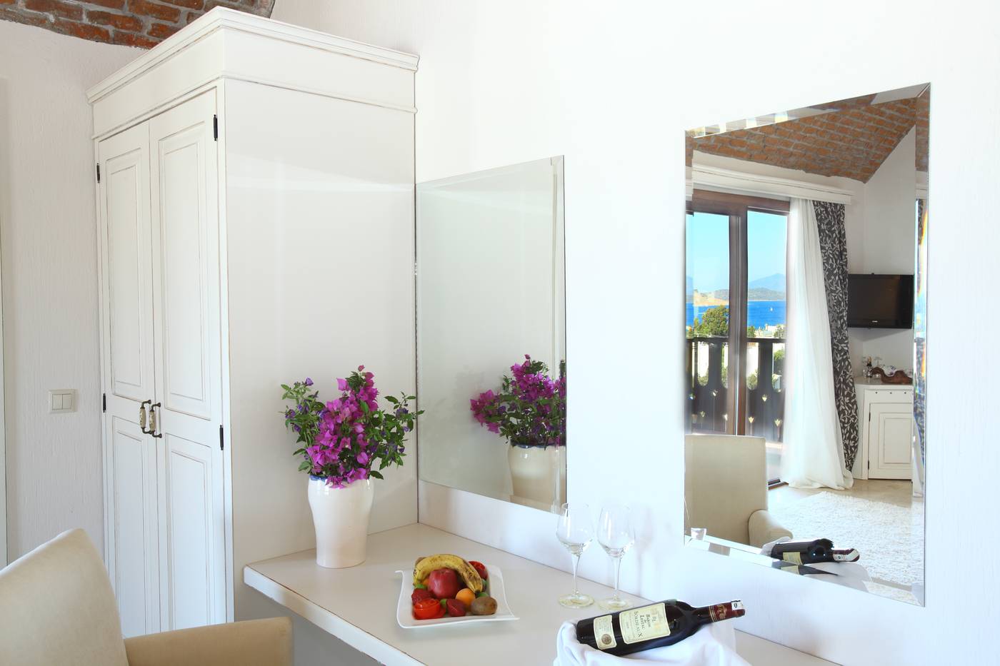 Temenos-Luxury-Hotel---SPA-Room-37