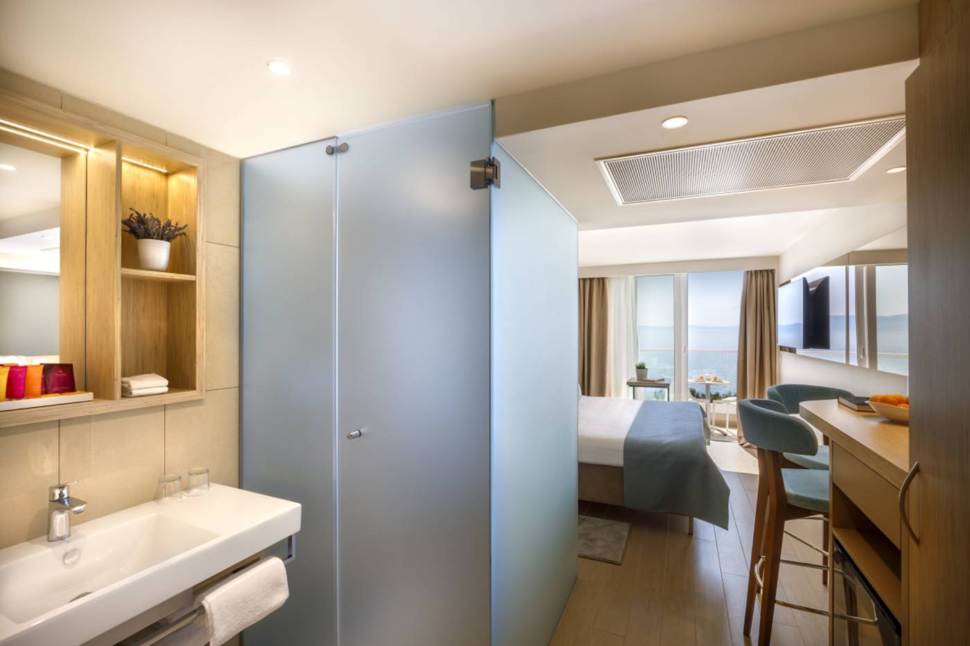 Girandella-Resort--Valamar-Collection---Adults-Room-18