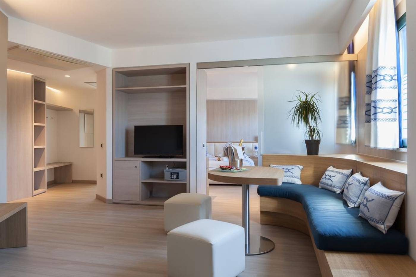 Mercure-Olbia-Room-24