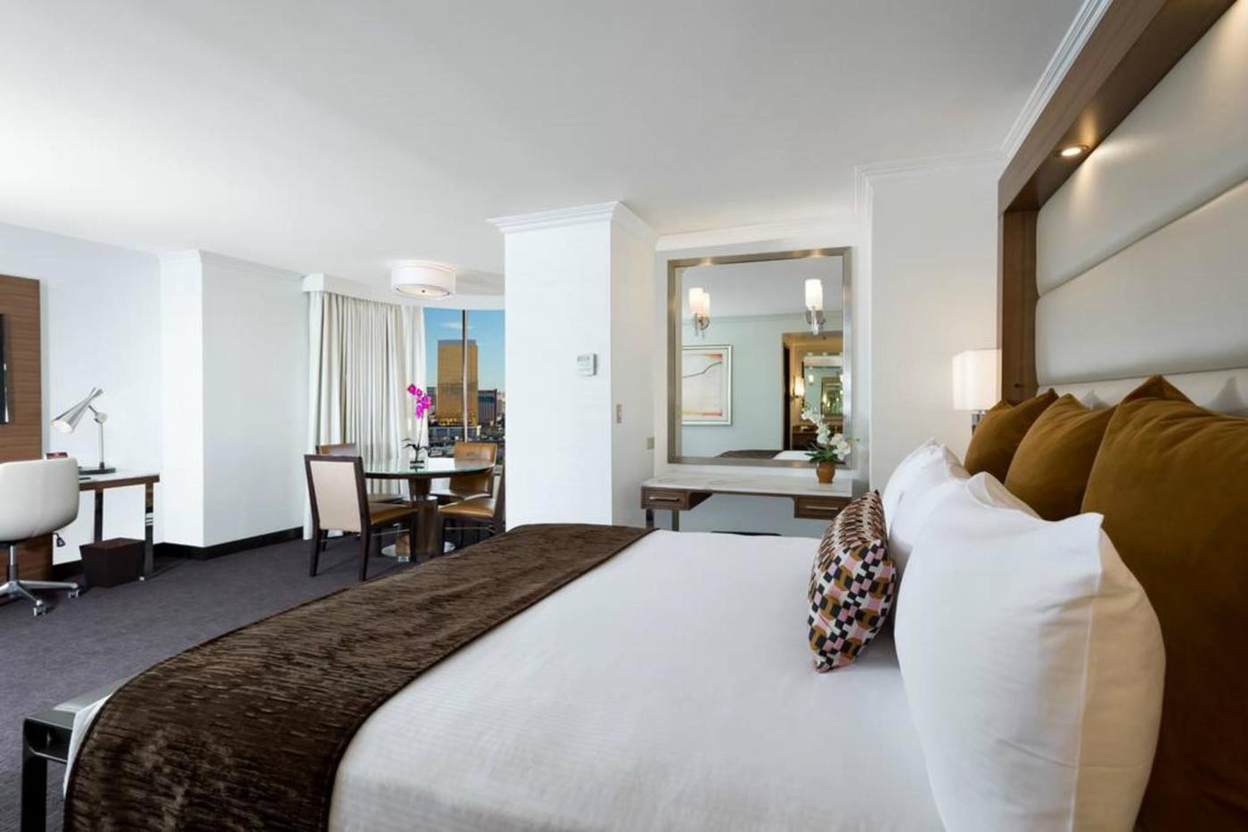 Palace-Station-Room-6