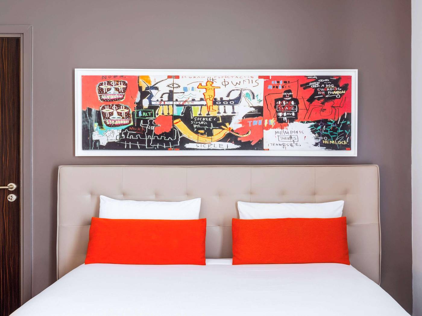 Hipark-Design-Suites-Nice-Room-29